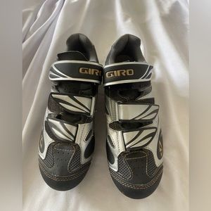 Giro clip in bike cycling  shoes size 7.5